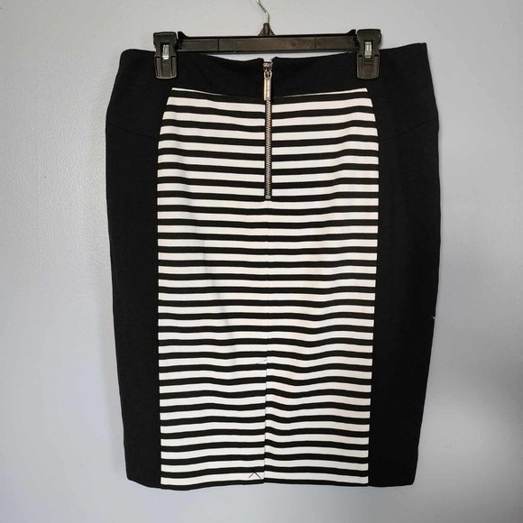 EUC Michael Kors Shirt with Silver Accent - Picture 2 of 3